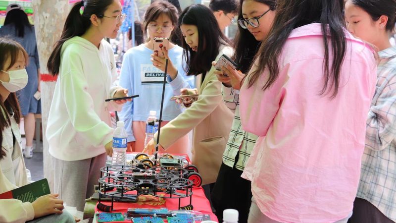 构建高效互联网技术架构：设计方法与关键要素**